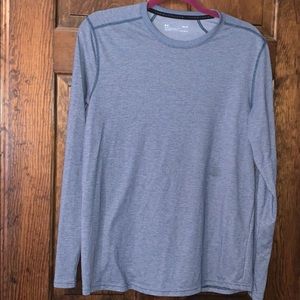 UA Sz medium heat gear long sleeve